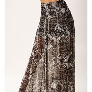 NWT Show me your mumu princess di maxi skirt!